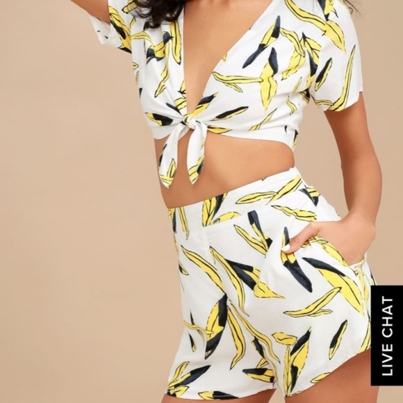 Lulus Tops - Lulus 2 Piece Banana Set Size Small